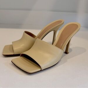 Botegga  Veneta  Heels